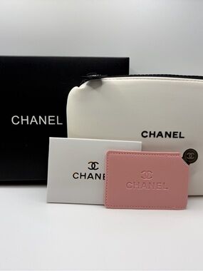 CHANEL Black and White Quilted Zip Pouch Makeup bag with mirror or cardholder